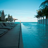 Infinity Pool - Isla Mujeres | Blurbomat.com